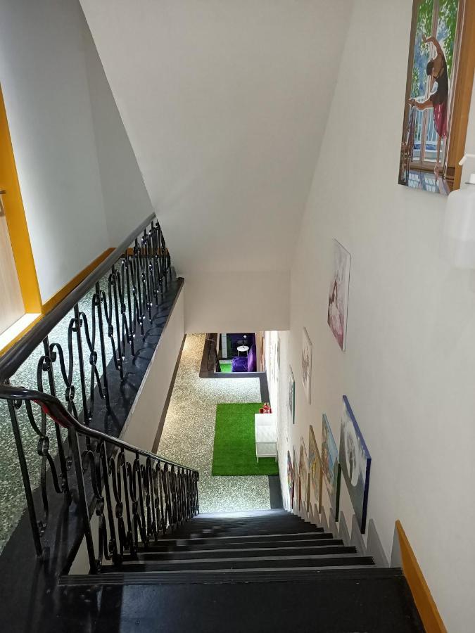 Swf淡水新五福旅館 Sinwufu Hotel Bagian luar foto