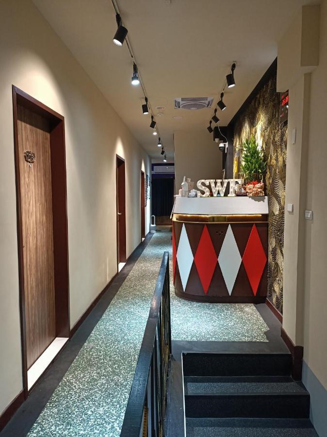 Swf淡水新五福旅館 Sinwufu Hotel Bagian luar foto